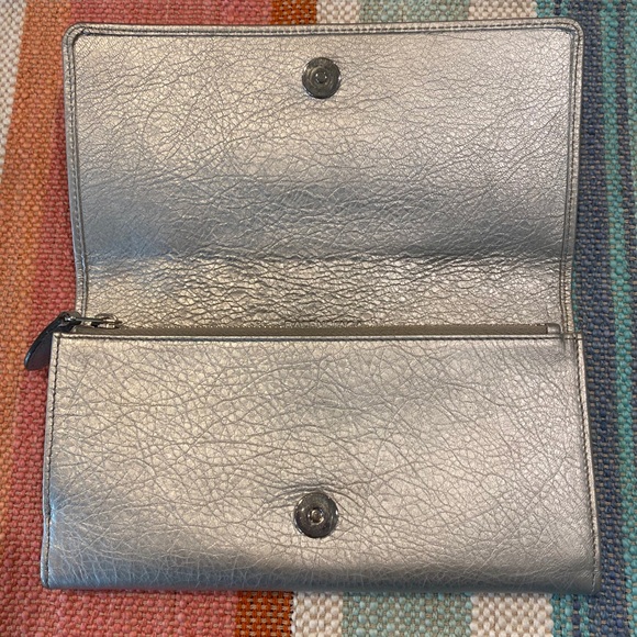 Balenciaga silver city flap wally/clutch - Picture 5 of 8